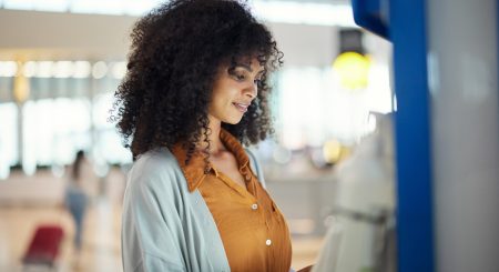 Tolerância no registro de ponto: o que a lei permite no ponto digital